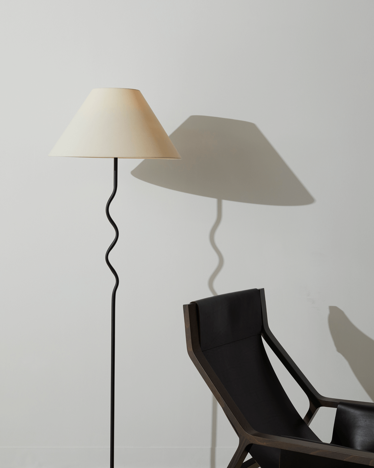 The Wavy Floor Lamp