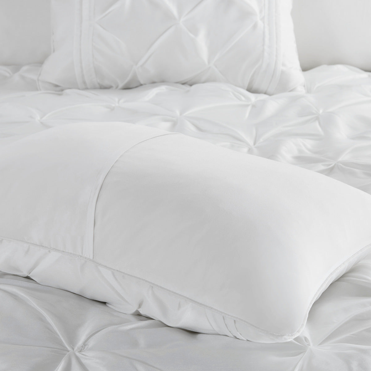 White 7 Piece Tufted Comforter Set