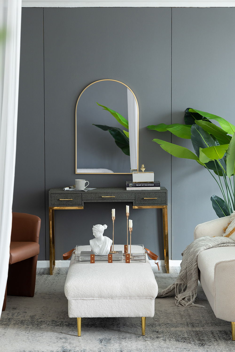 Elegant Arched Mirror With Metal Frame – Wall Mirror for Living Room, Bedroom, or Entryway