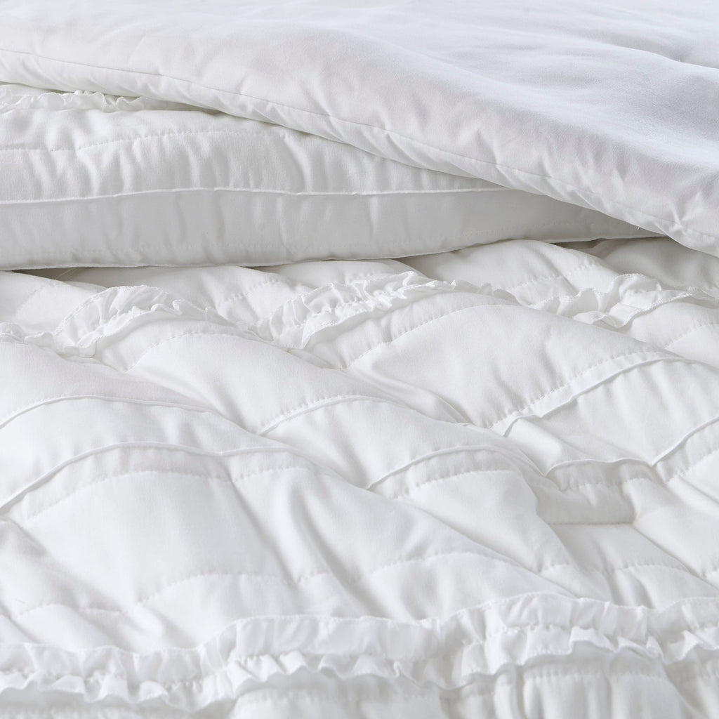 White 5 Piece Microfiber Ruffled Comforter Set - California King