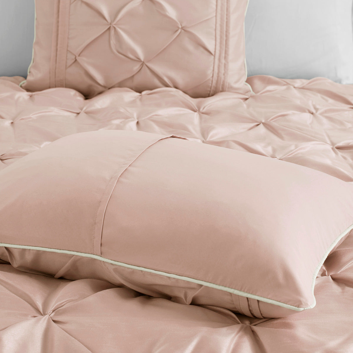 Blush 7 Piece Tufted Full Comforter Set