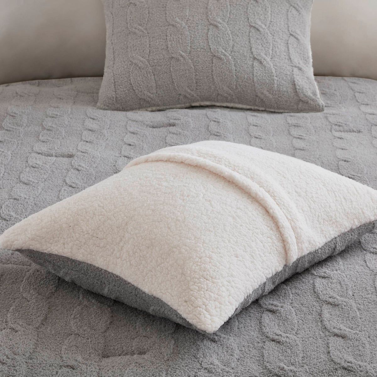 Gray 3 Piece Full/Queen Cable Knit Chenille Comforter Set