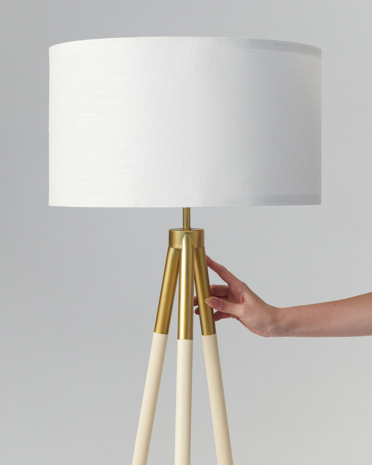 The Levi Floor Lamp-Smart Home Compatible