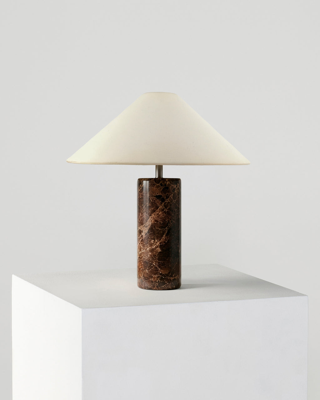 The Runo Table Lamp