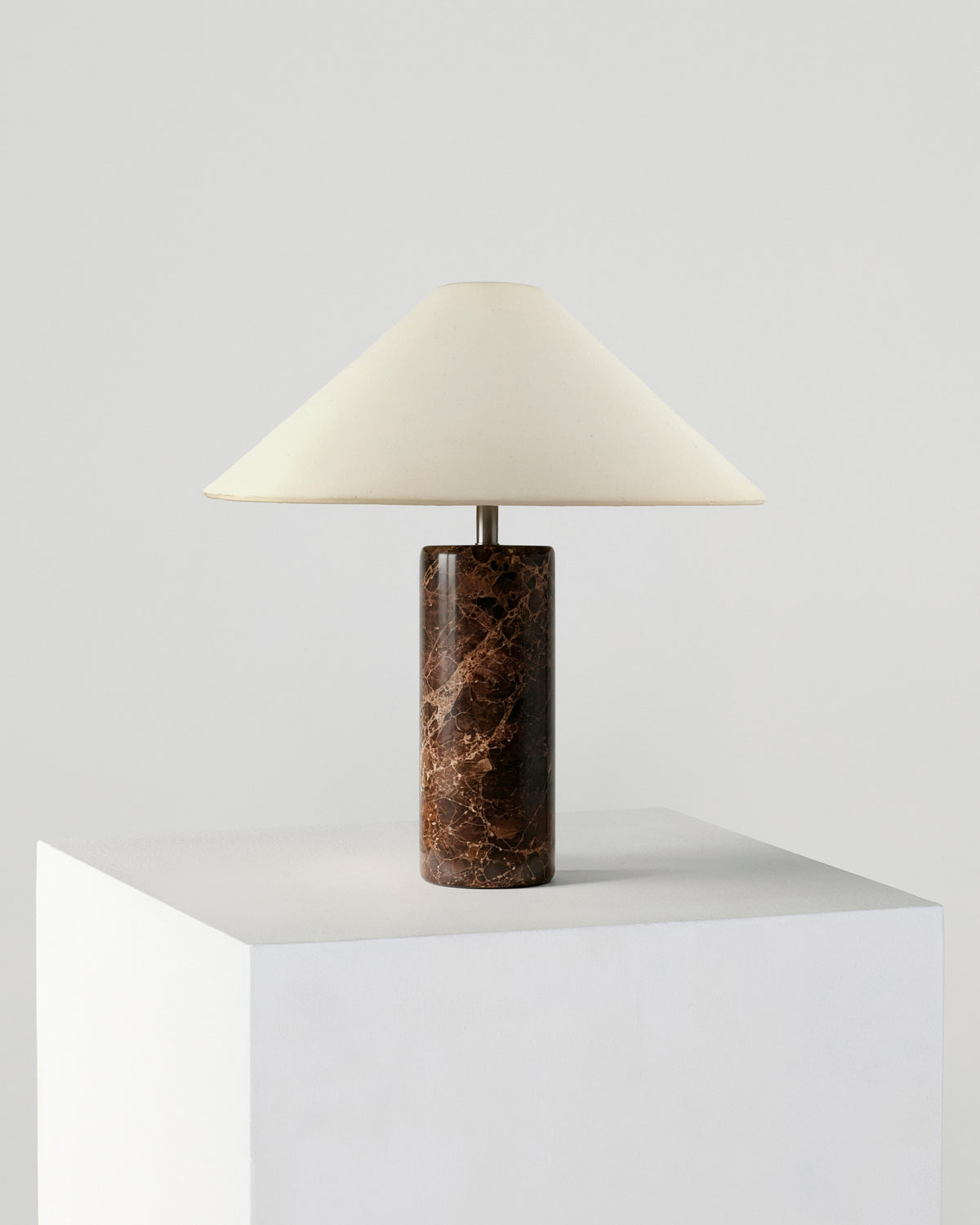 The Runo Table Lamp