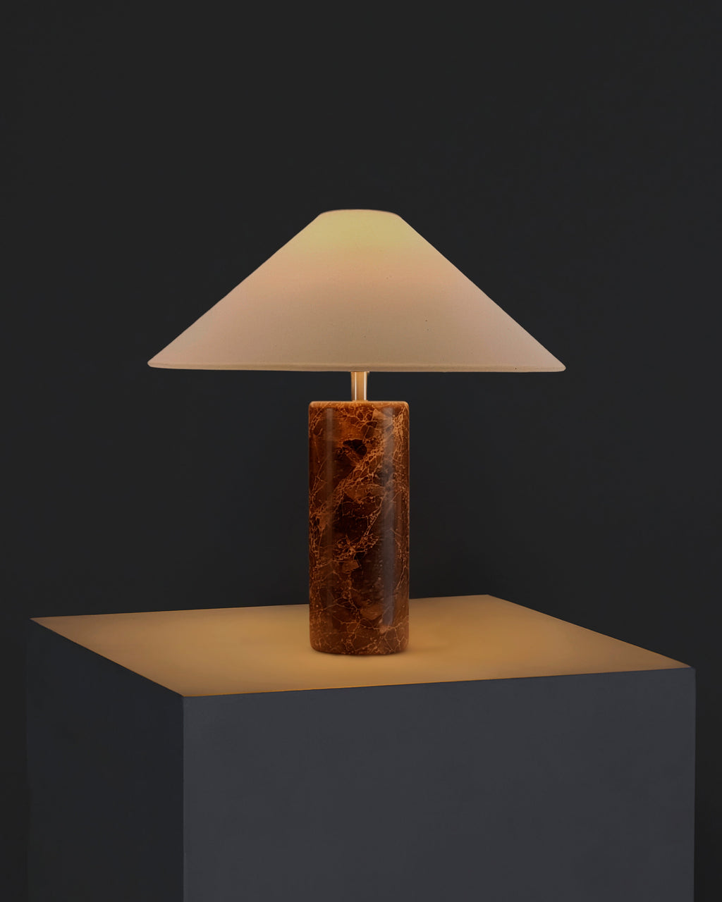 The Runo Table Lamp