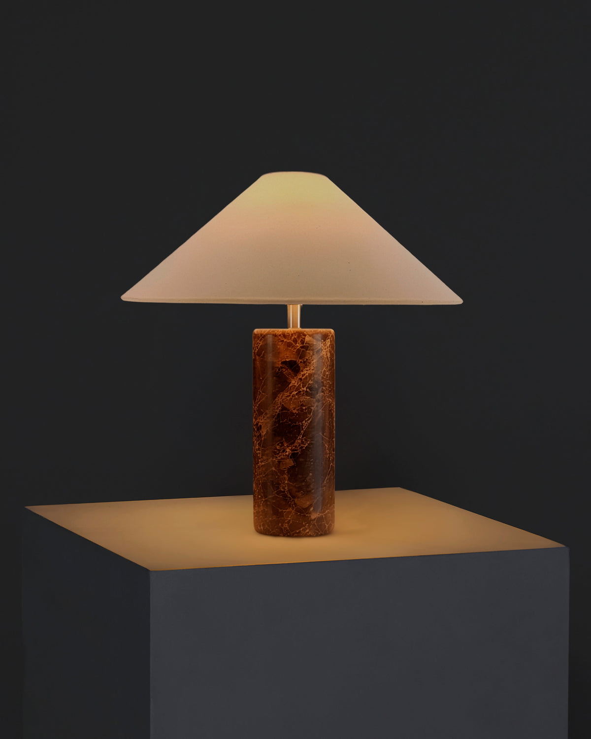 The Runo Table Lamp