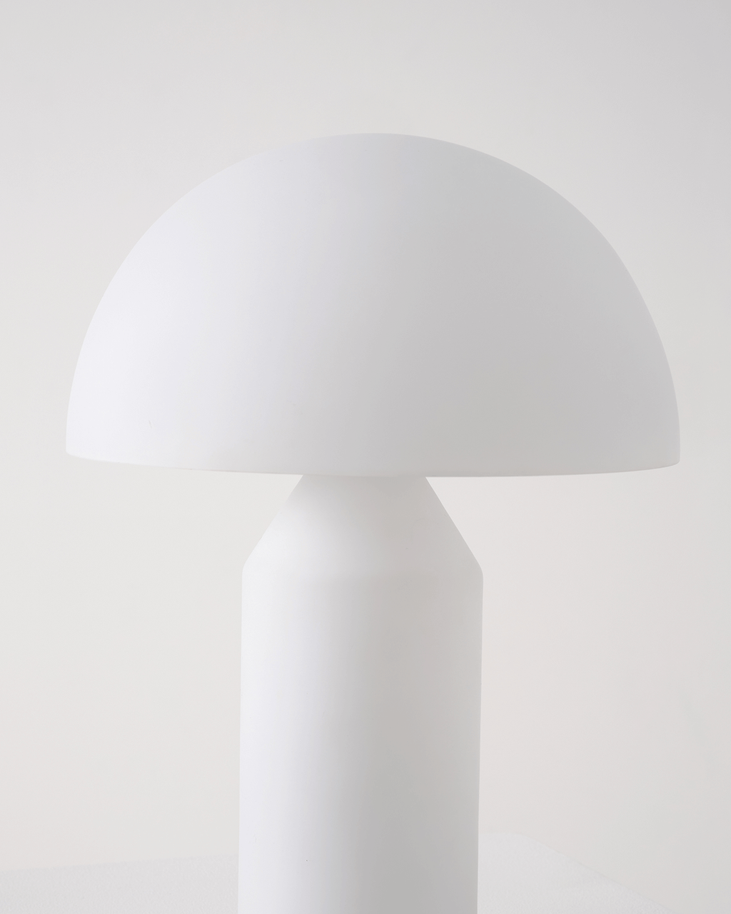 The Venus Table Lamp