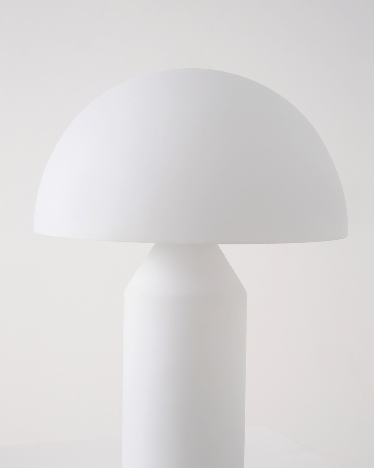 The Venus Table Lamp