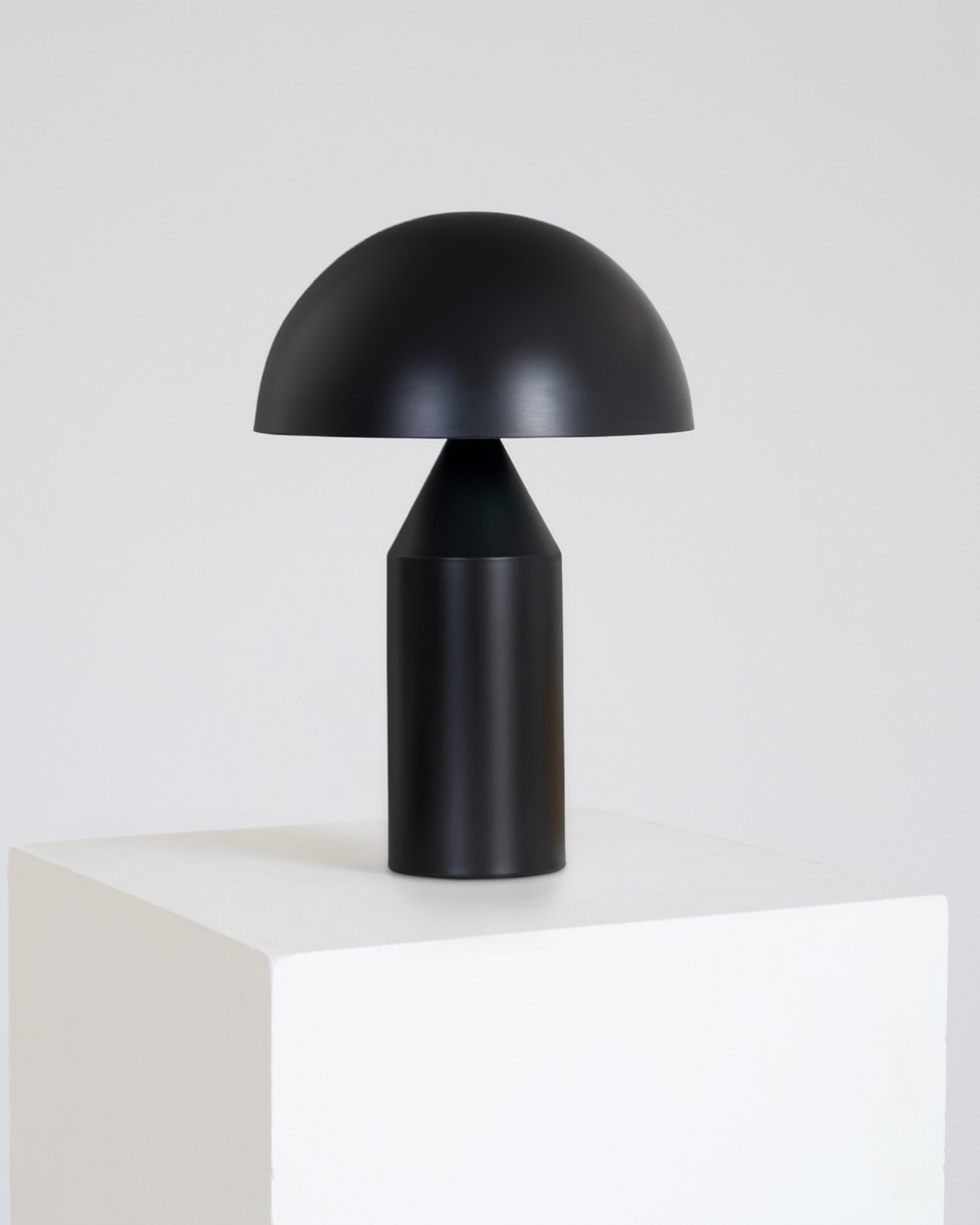 The Venus Table Lamp