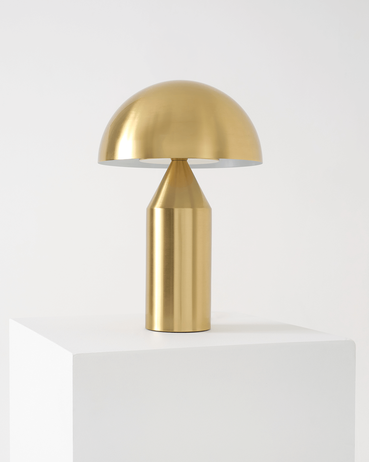 The Venus Table Lamp