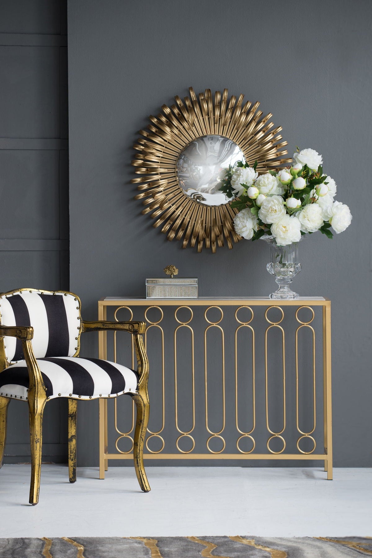 Sunburst Wall Mirror in Gold