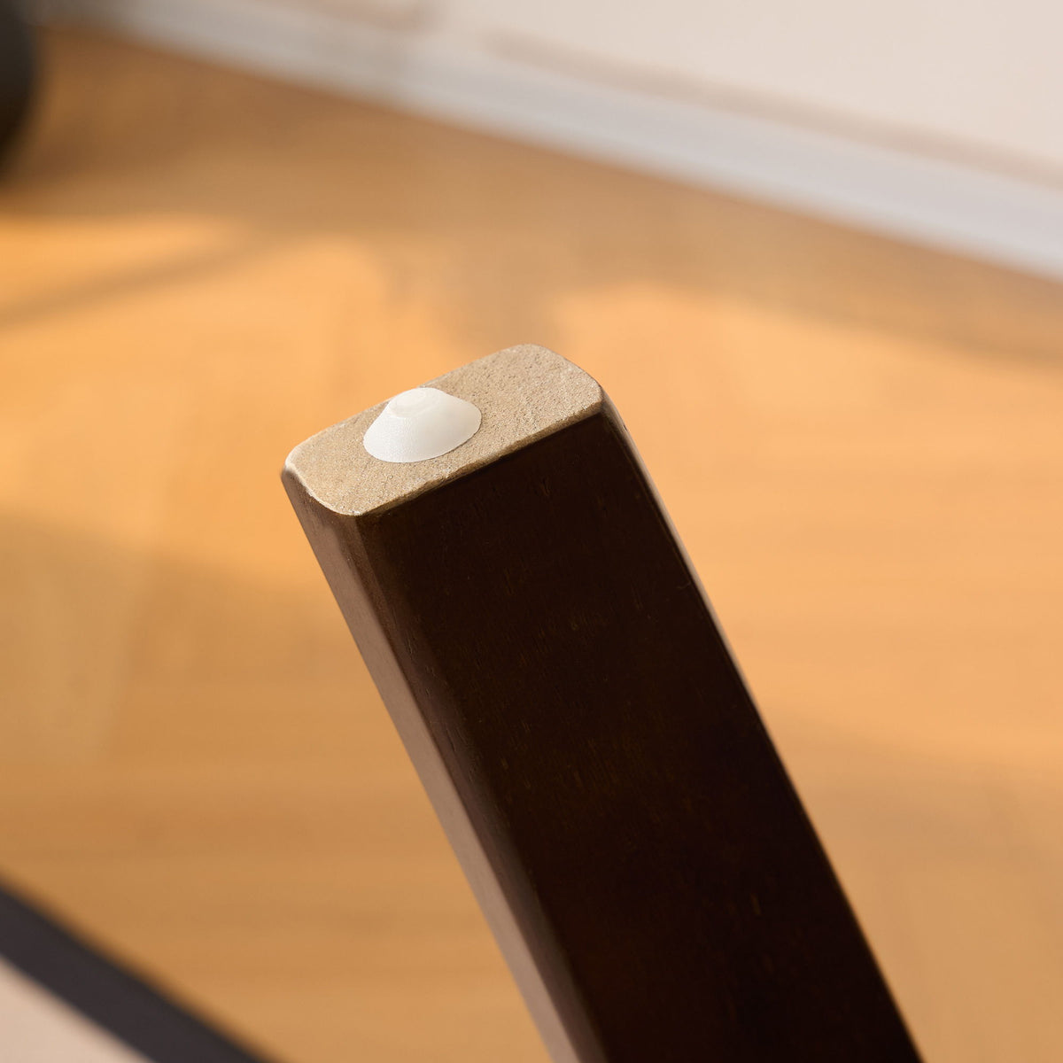 Sleek Mid-Century Chair with Lumbar Pillow