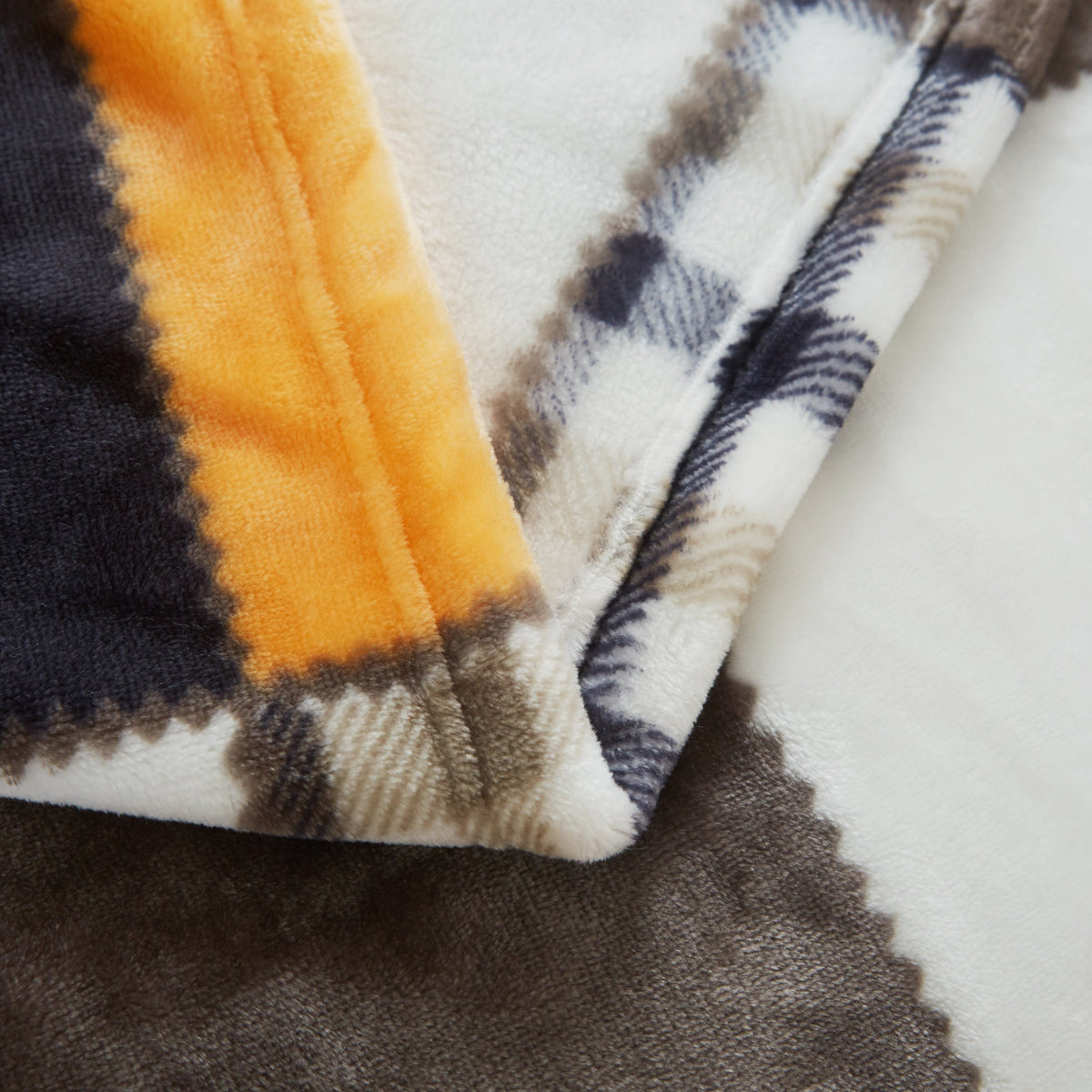 Tache Orange Farmhouse Plaid Micro Fleece Throw Blanket