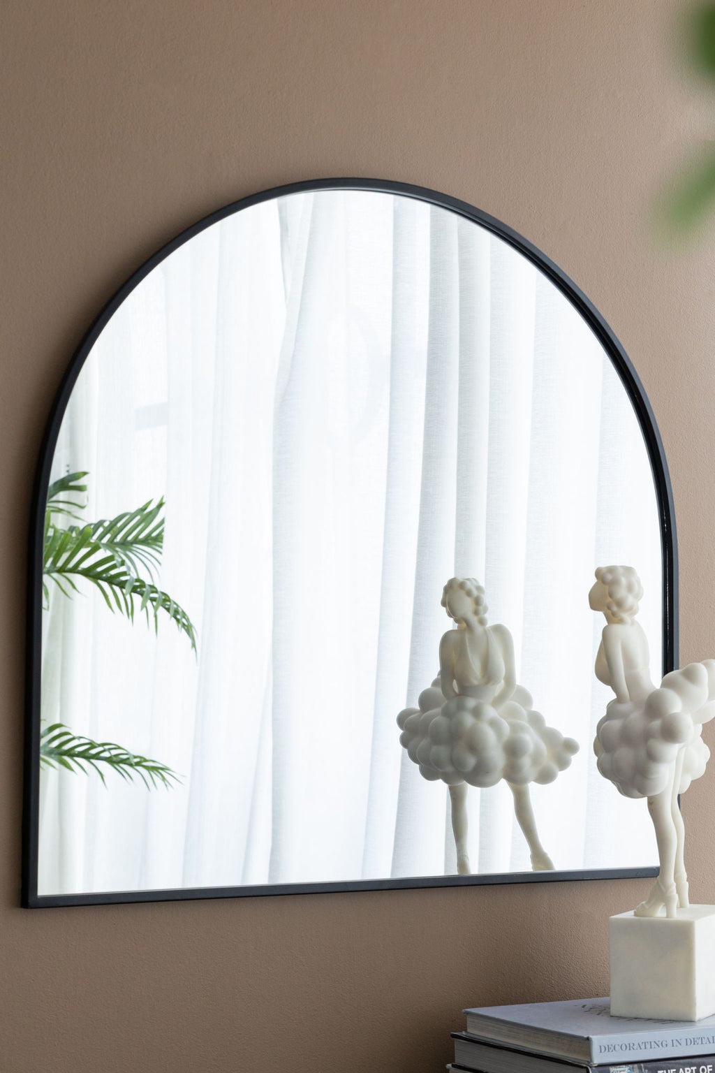 Elegant Arched Mirror With Metal Frame – Wall Mirror for Living Room, Bedroom, or Entryway