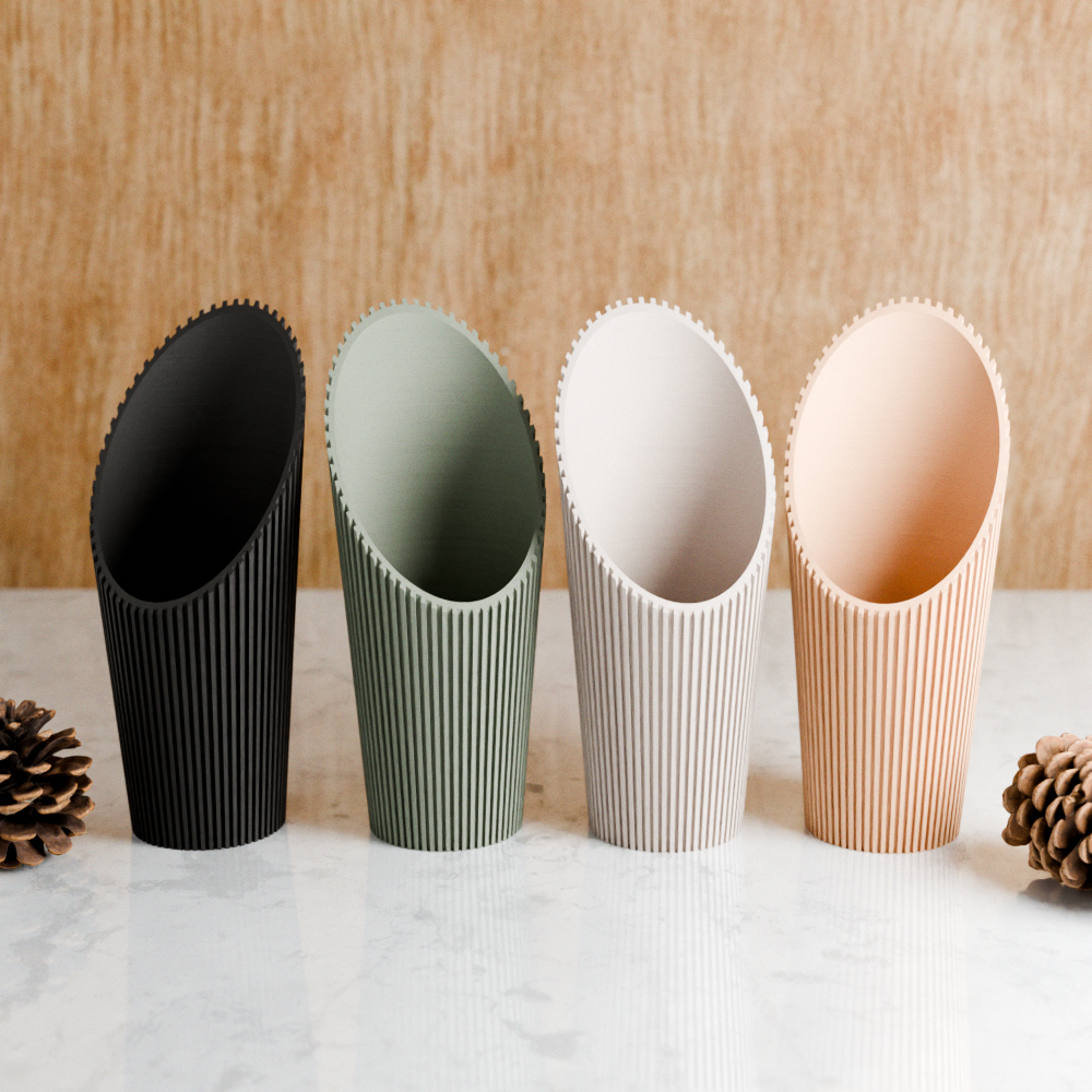 The Cylindrical Soil Scoop-Made with Plant-Based Materials
