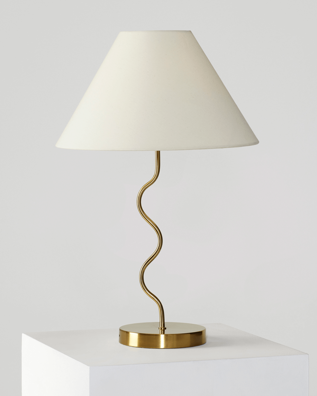 The Wavy Table Lamp